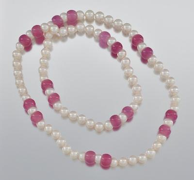 A Pink Jadeite Bead and Pearl Necklace