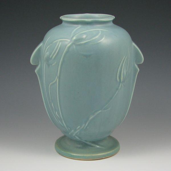Roseville Teasel vase in light