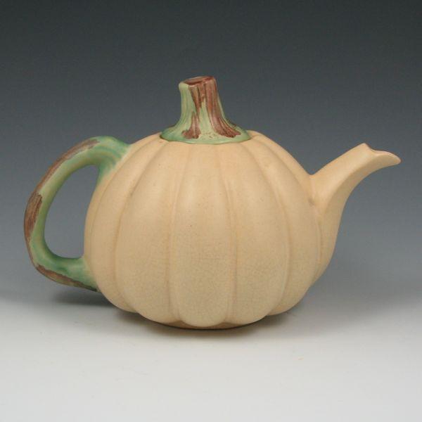 Weller pumpkin teapot with lid.