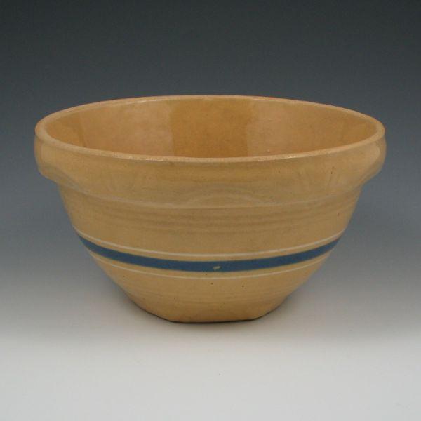 Watt Arcs #8 mixing bowl with blue