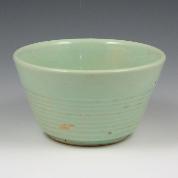 Watt ribbed mixing bowl in unusual