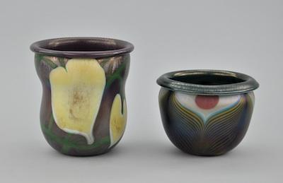 Two Orient Flume Art Glass Vases  b6478
