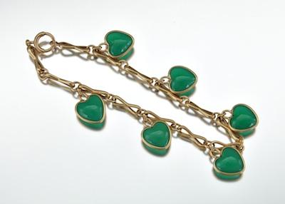A 14k Gold and Chrysoprase Heart b6528