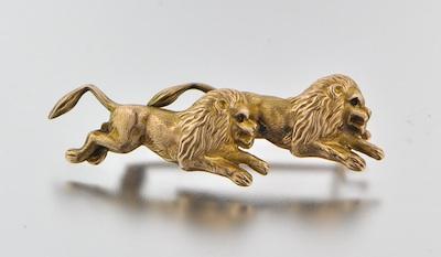 An 18k Gold Lions Brooch 18k yellow b652a