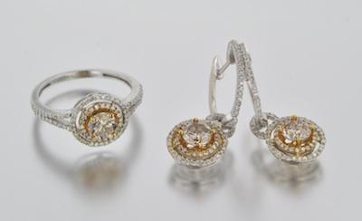 A Diamond Ring and Matching Earrings b6579