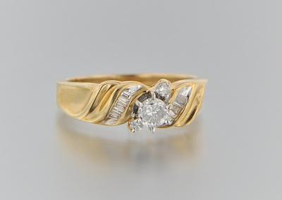 A Ladies' Diamond Ring 14k yellow