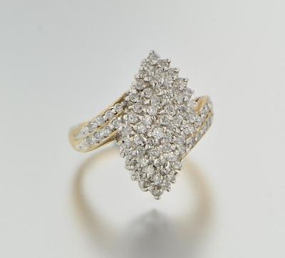 A Ladies Diamond Fashion Ring b65dd