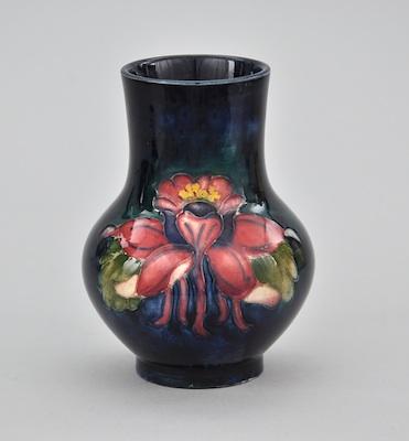 A Moorcroft Vase Polychrome glazed b663e
