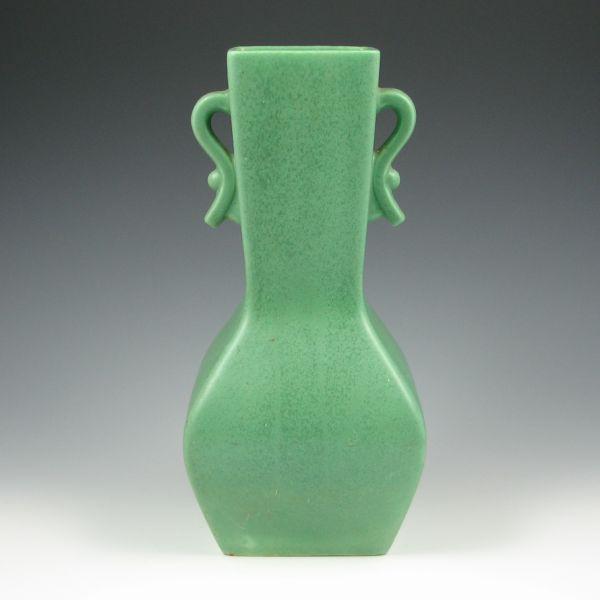 Royal Haeger matte green vase  b7125