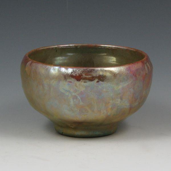 Pewabic bowl with iridescent green b714e