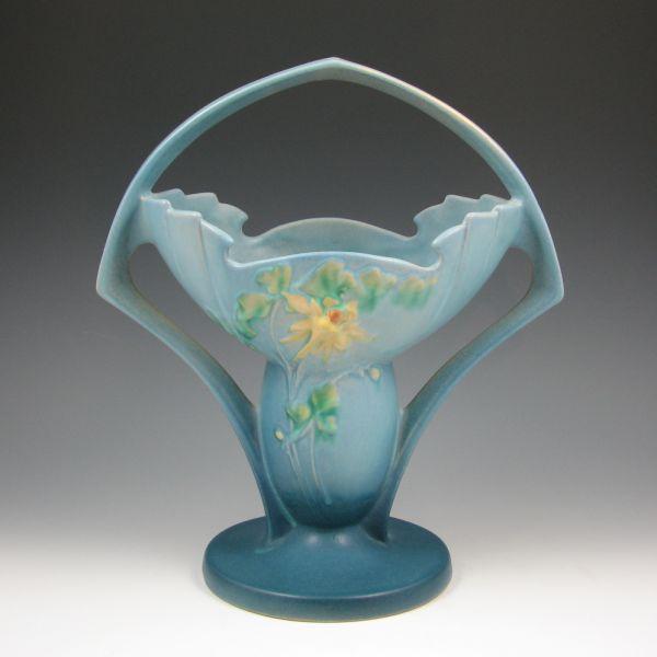 Roseville Columbine basket in blue  b716b