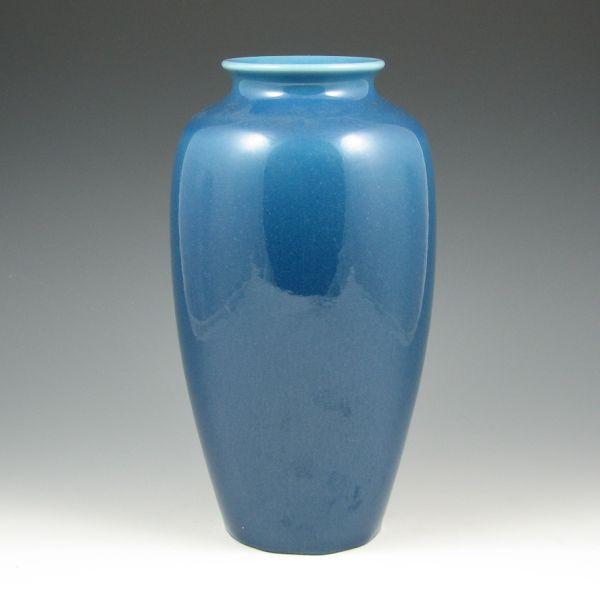 Rookwood vase from 1943 in blue b7186