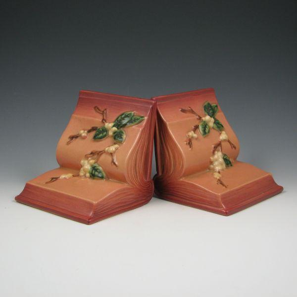 Roseville Snowberry bookends in b7286