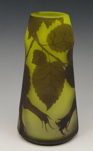 RICHARD CAMEO GLASS: Carved dark