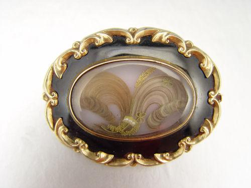 VICTORIAN ENAMELED MOURNING PIN