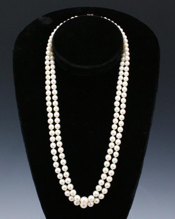 DOUBLE STRAND CULTURED PEARLS: