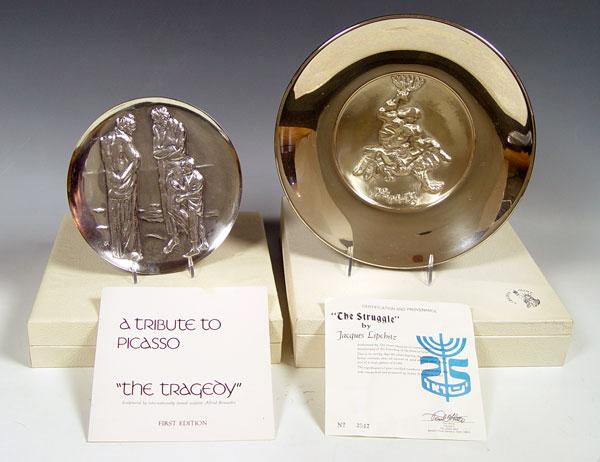 2 STERLING PLAQUES IN PRESENTATION b8100