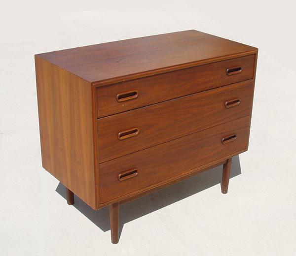 DANISH MODERN 3 DRAWER CHEST Measures b7e72