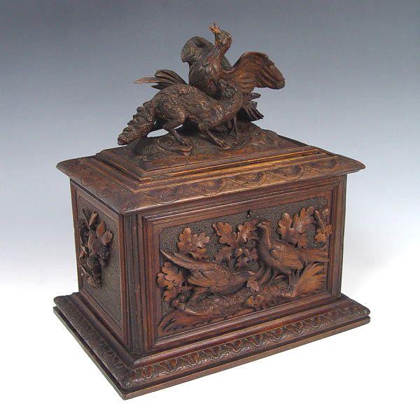 BLACK FOREST CARVED WOOD HUMIDOR  b7e9f