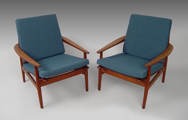 PAIR VINTAGE DANISH MODERN TEAKWOOD b84fc