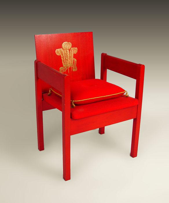 COMMEMORATIVE CHAIR FOR THE INVESTITURE