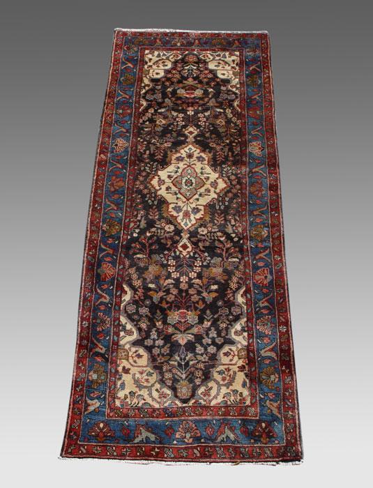 HAMADAN CARPET RUNNER: Black ground,