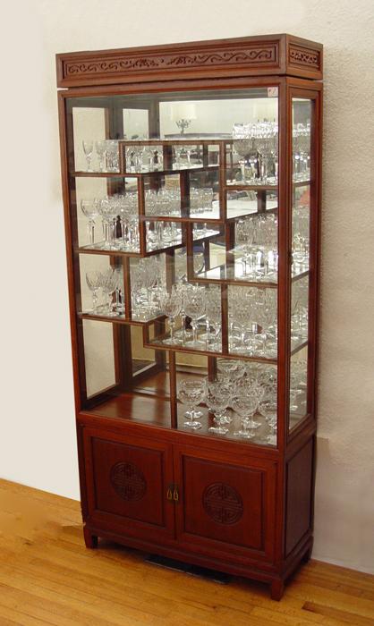 CHINESE ROSEWOOD DISPLAY CABINET: