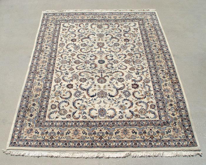 HAND TIED CREAM GROUND RUG Approx  b8620