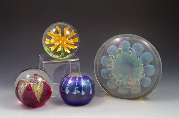 4 ART GLASS PAPERWEIGHTS To include b86a4