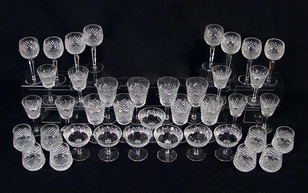 39 PIECE WATERFORD CRYSTAL IN THE b8cda