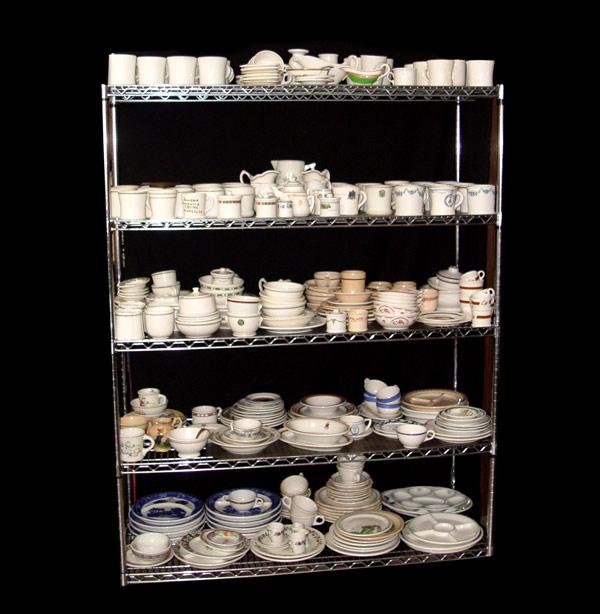 A GRAND COLLECTION OF HOTEL WARE b8f31