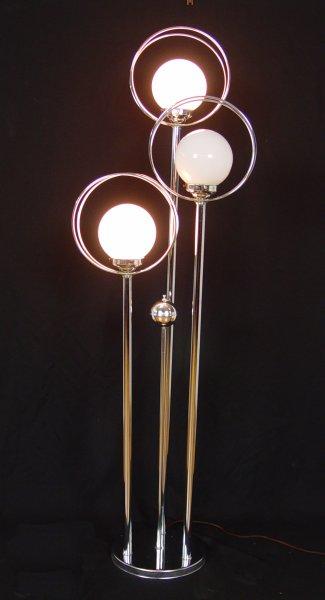 3 LIGHT CHROME MODERNE FLOOR LAMP: