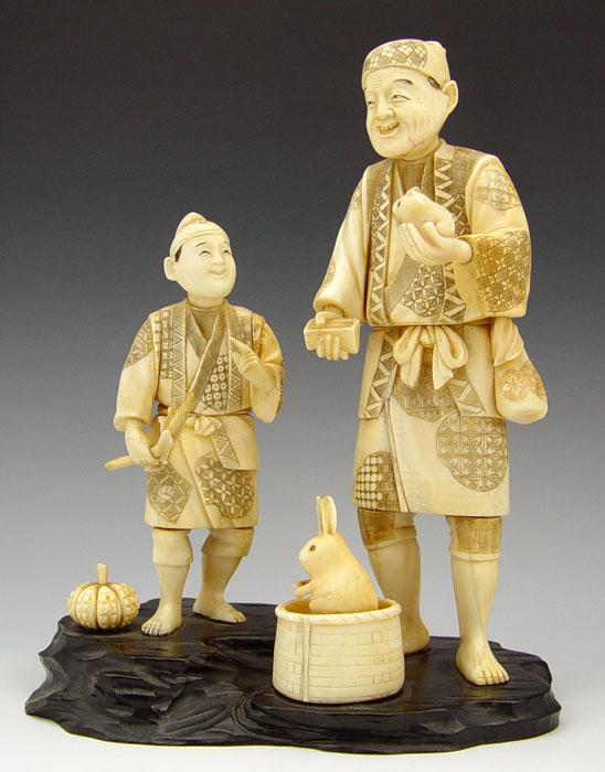 MULTI PIECE CHINESE CARVED IVORY b8fd7