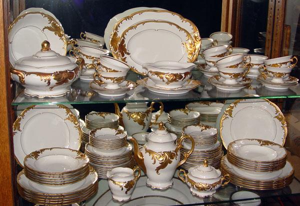 POLISH WALBRZYCH FINE GOLD RIM CHINA