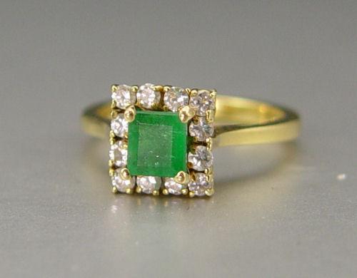 18K EMERALD DIAMOND RING 18K b9019