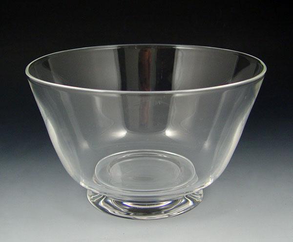 SIGNED STEUBEN CRYSTAL BOWL: 8 dia,