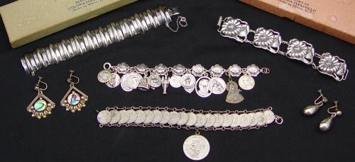 ESTATE LOT OF MEXICAN SILVER JEWELRY  b9036