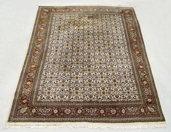 HAND TIED WOOL PERSIAN CARPET  b9058