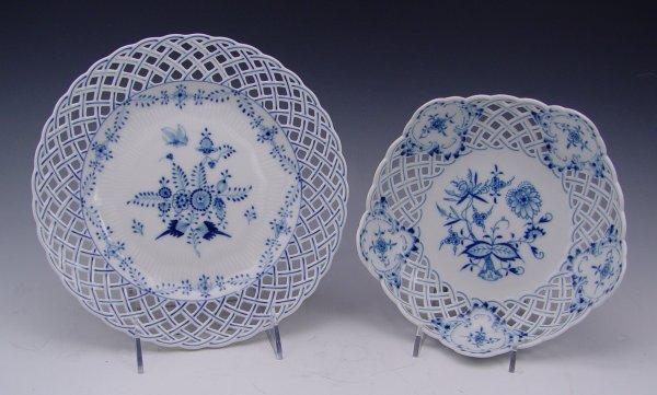 KPM MEISSEN BLUE AND WHITE RETICULATED b9078