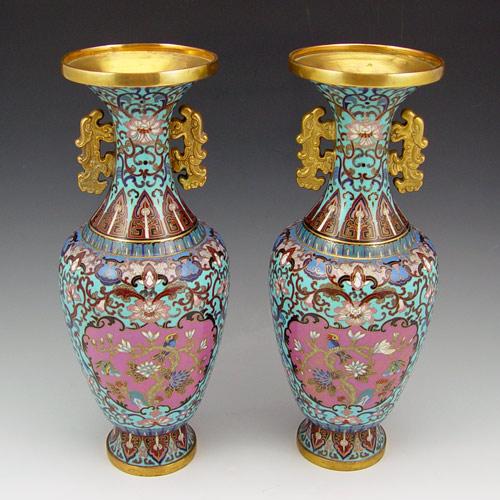 PAIR CHINESE CLOISONNE VASES: Blue