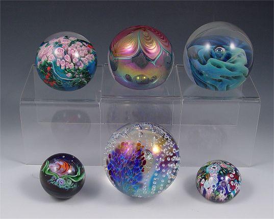 LOT OF SIGNED ART GLASS PAPERWEIGHTS: