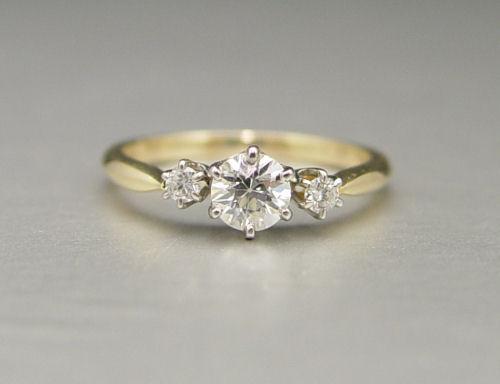 3 STONE EDWARDIAN RING: 14K yellow