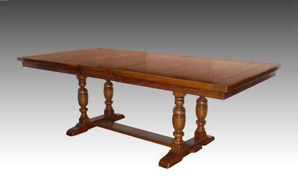 OAK TRESTLE DINING TABLE WITH LEAF: