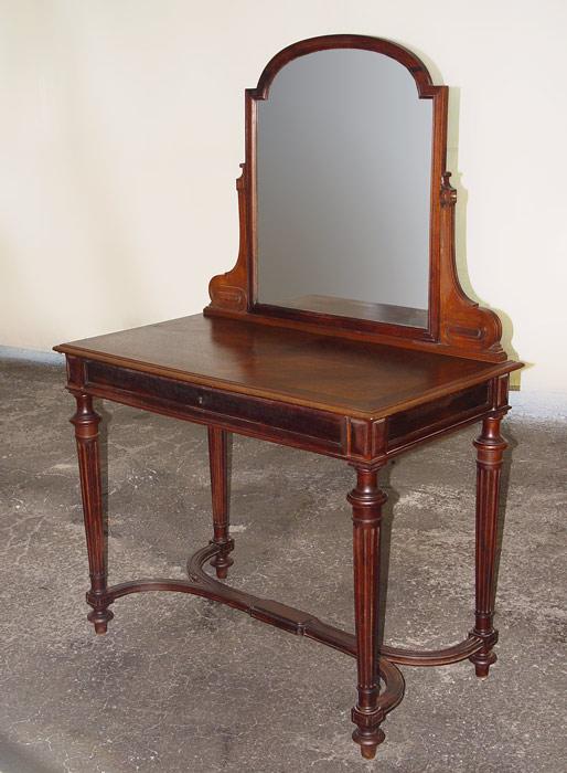 WALNUT VENEERED DRESSING TABLE