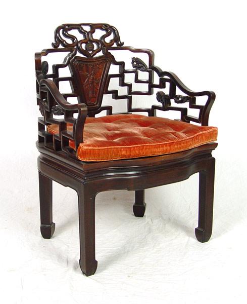 CHINESE THRONE CHAIR WITH ARMS: