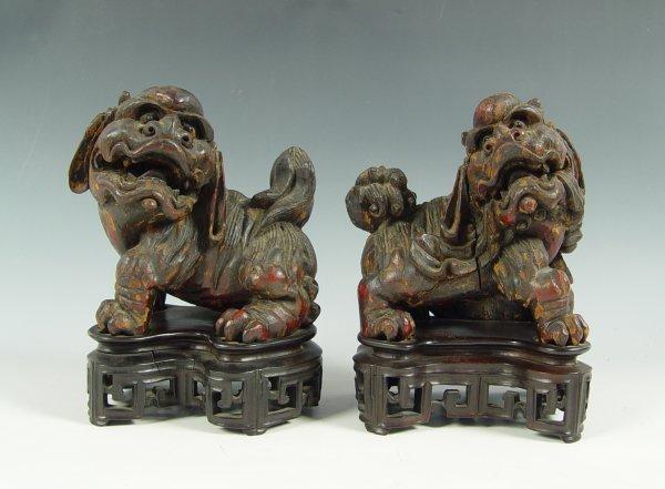 2 CHINESE CARVED WOOD FOO LIONS  b9451