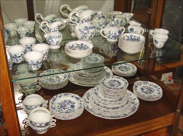 CLASSIC BLUE DANUBE DINNERWARE: