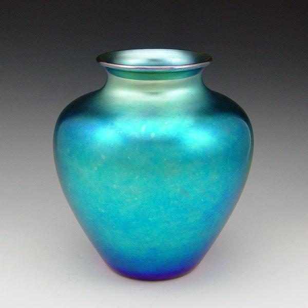 STEUBEN BLUE AURENE VASE: Diamond point