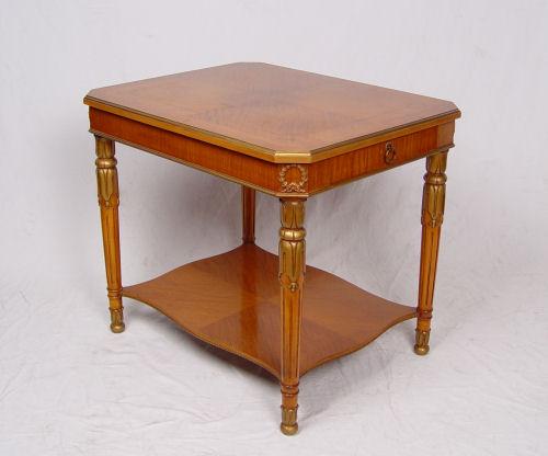 FLINT & HORNER ITALIAN STYLE SIDE TABLE: