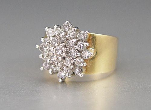 14K WIDE BAND DIAMOND CLUSTER RING  b91ee